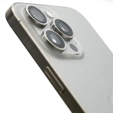 Apple iPhone 16